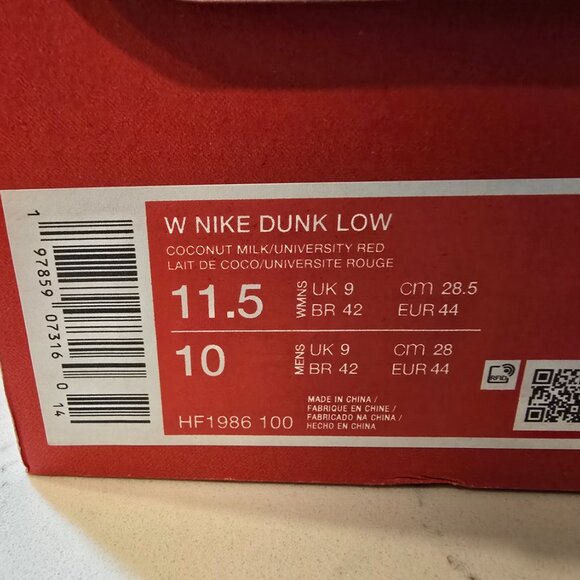 Nike Dunk Low Red Roses HF1986-100 Mens Size 10 Skateboarding Lifestyle SNEAKERS - Picture 9 of 9